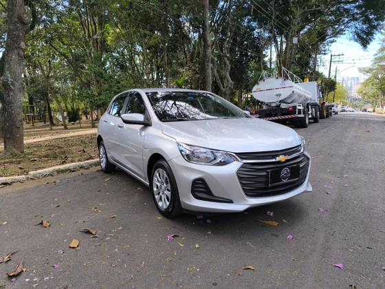 CHEVROLET ONIX 1.0 FLEX LT MANUAL CHEVROLET ONIX 1.0 FLEX LT MANUAL
